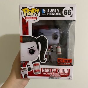 FUNKO pop 66 Harley Quinn